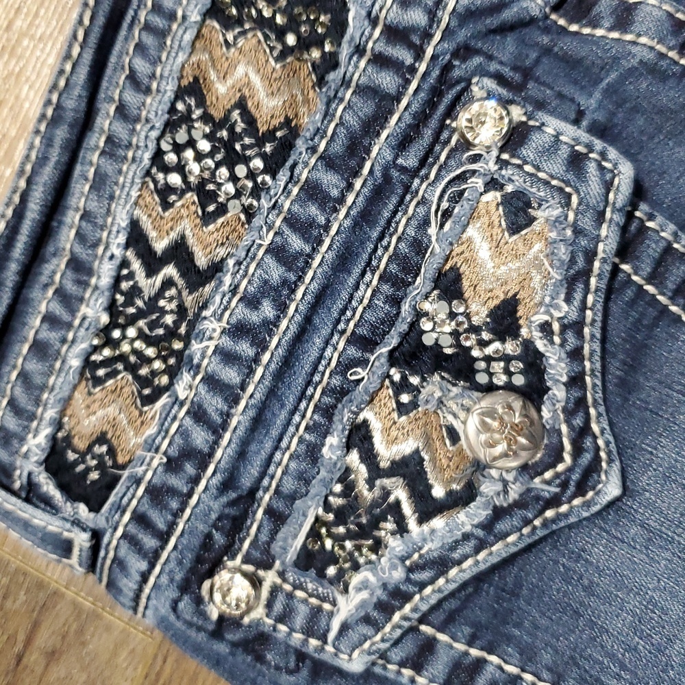 Miss Me Mid Rise Boot Cut Distressed Pocket Flap Embellished Jeans - Picture 9 of 10